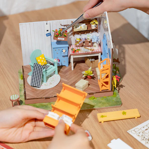 ROBOTIME Dreamy Garden House DIY Model Kit