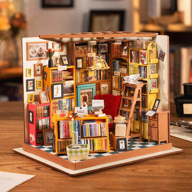 ROBOTIME Sam's Study DIY Model Kit