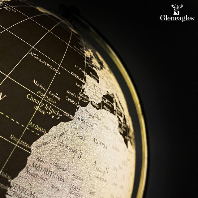 Gleneagles Light Up Travel Globe -  Black & Gold