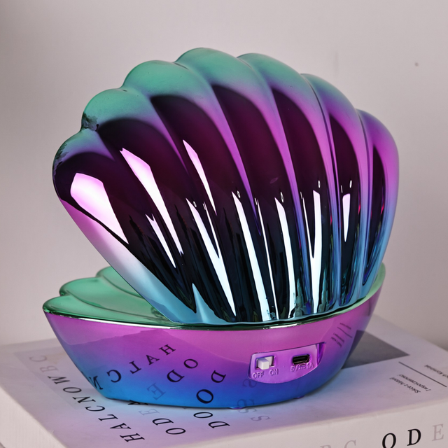 Light Up Clamshell - Opalescent Metallic