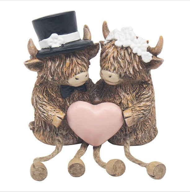 Lesser & Pavey - Highland Cow Wedding Day