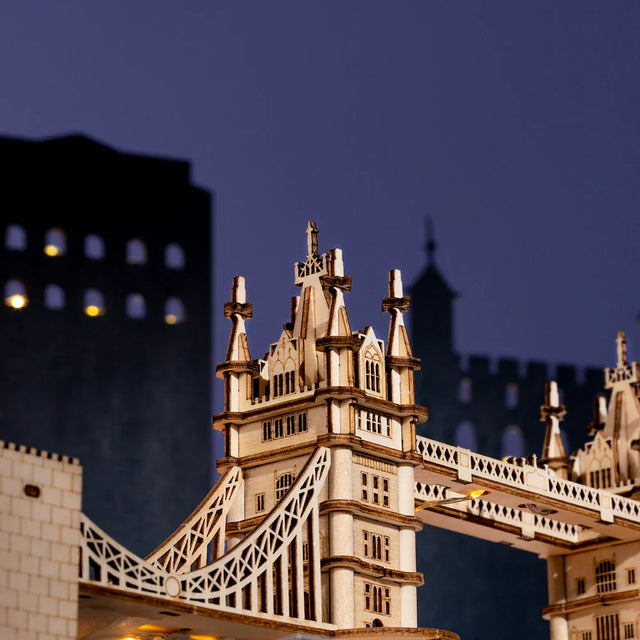 ROBOTIME Tower Bridge DIY Model Kit