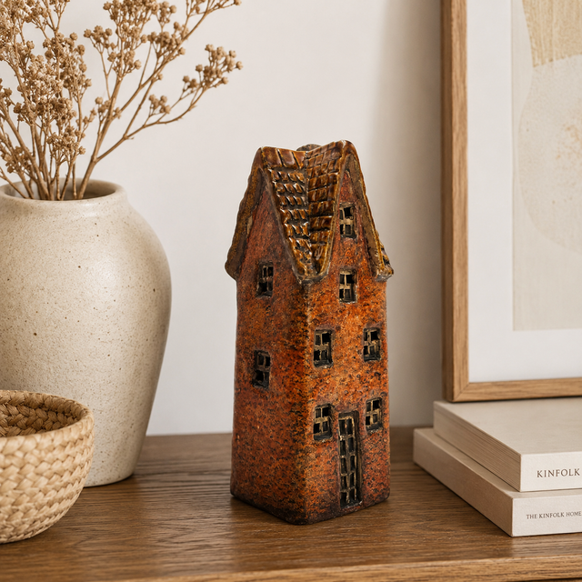 Cello - Tales from the Village - Goldsmith's Abode - Rustic Brown | Light-Up Village Pottery House