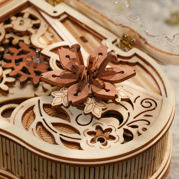Robotime Magic Piano Mechanical Music Box
