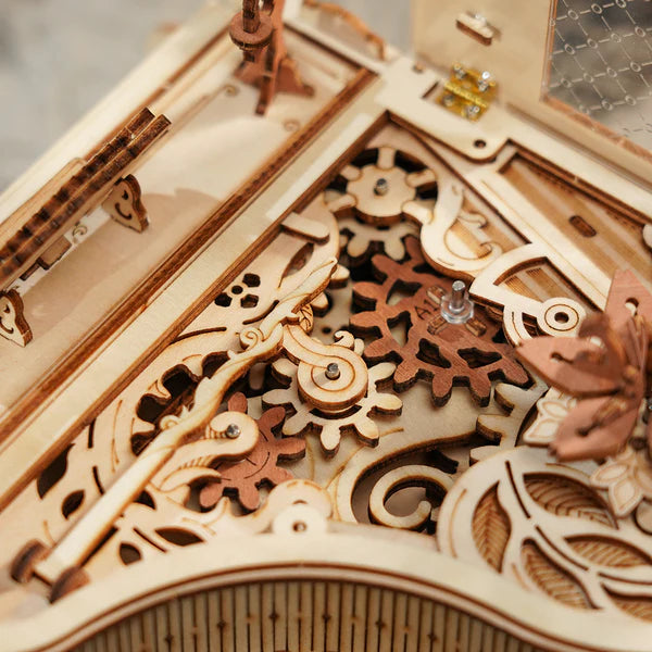 Robotime Magic Piano Mechanical Music Box
