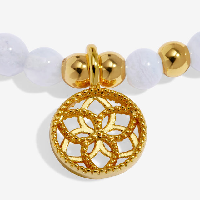 Joma Jewellery Dreamer bracelet charm close up gold plated detail