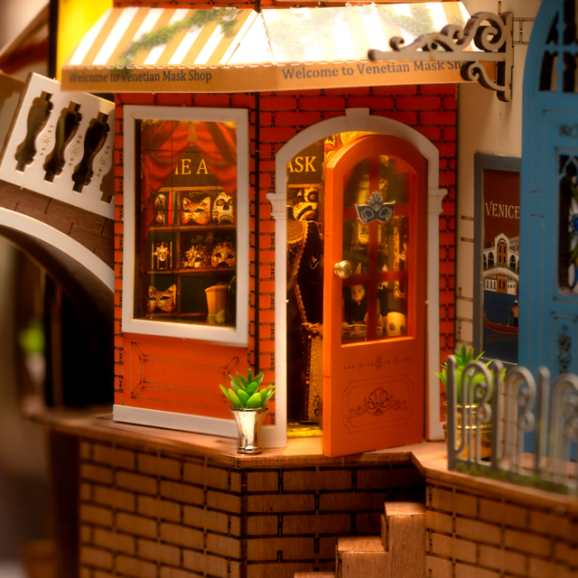 DIY book nook kit Rolife Venice miniature canal display detail