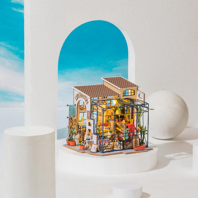 Rolife Emily’s Flower Shop miniature house DG145 lifestyle