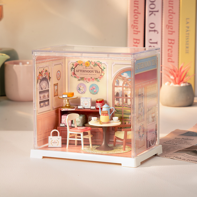 Rolife Honey Tea Lounge miniature house with cosy café interior