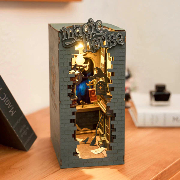 Robotime Rolife DIY magic alley miniature book nook